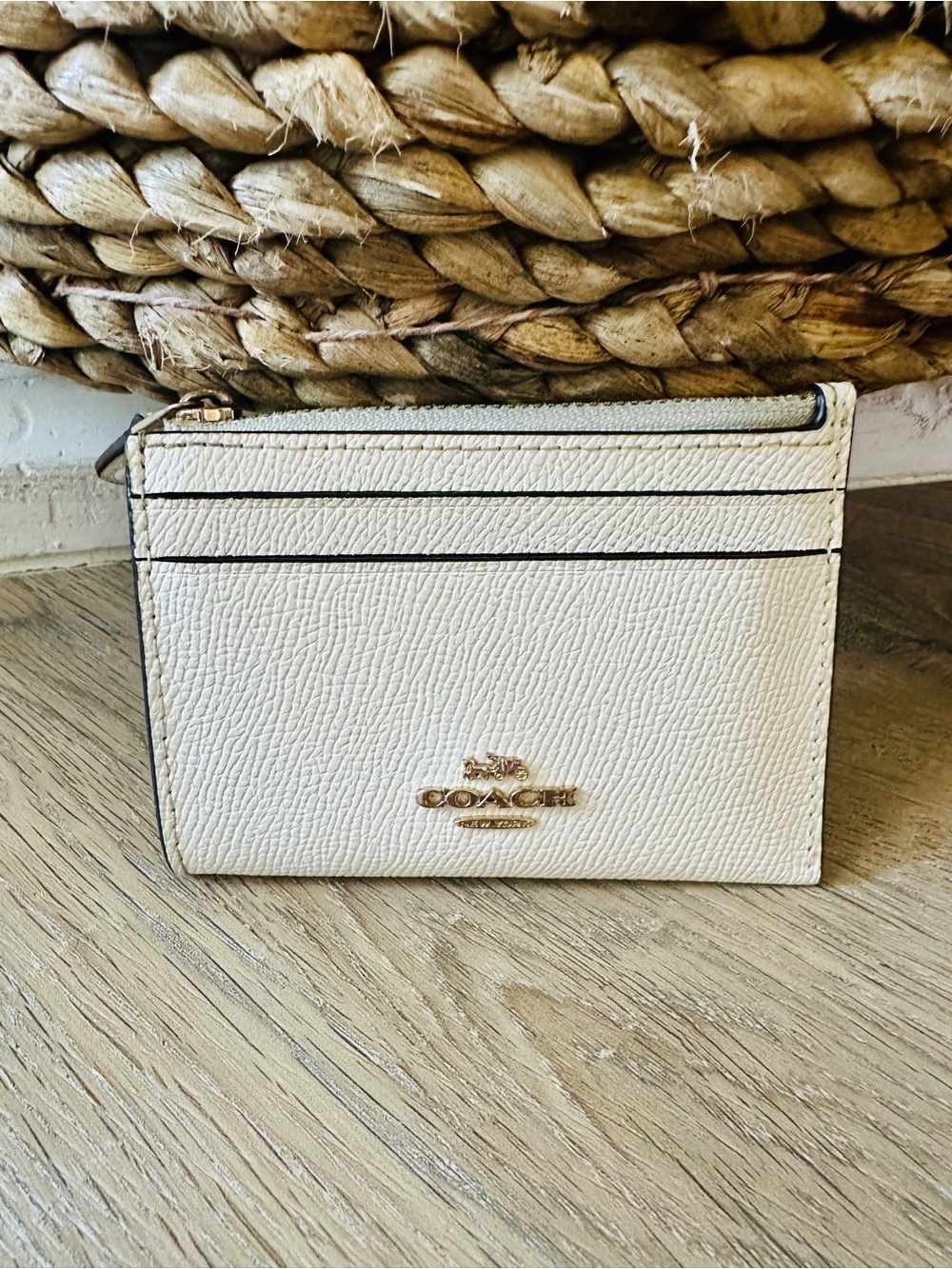 Coach Mini Skinny ID Case/Cardholder Cream and Gold w/Key chain and zipper